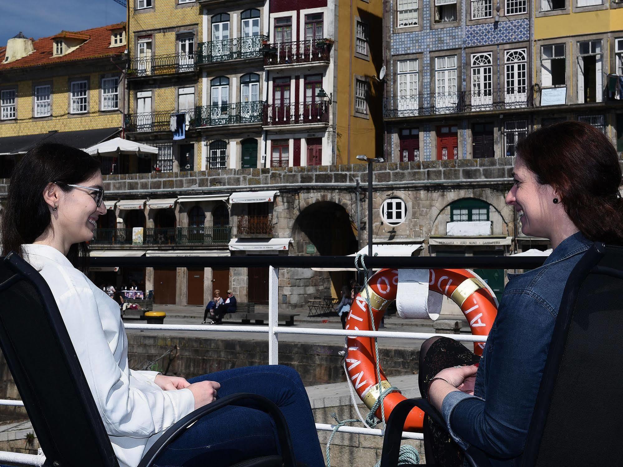 Invicta Ribeira Boat Hotel Porto Exterior photo